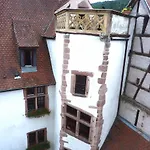 Adrihof , A La Cour De L'abbaye D'autrey * ריקוויר